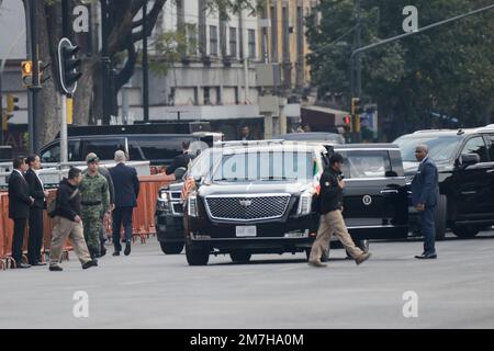 Mexico, Mexique. Mexico, Mexique. 9th janvier 2023. Le président des États-Unis Joe Biden, lourdement gardé par l'état-major général présidentiel et le service secret américain, arrive au Palais national pour rencontrer le président mexicain Andres Manuel Lopez Obrador, dans le cadre du X Sommet des dirigeants nord-américains. Sur 9 janvier 2023 à Mexico, Mexique. (Credit image: © Carlos Tischler/eyepix via ZUMA Press Wire) USAGE ÉDITORIAL SEULEMENT! Non destiné À un usage commercial ! Crédit : ZUMA Press, Inc./Alay Live News Banque D'Images