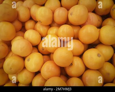 gros plan. Mandarines au comptoir du Mall Banque D'Images