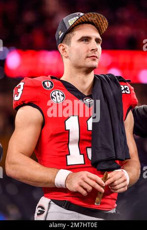 Inglewood, Californie. 9th janvier 2023. Georgia Bulldogs Quarterback Stetson Bennett (13) célèbre après avoir remporté le championnat national de football universitaire de la CFP entre la TCU Horned Frogs et les Georgia Bulldogs on 09 janvier 2023 à Pasadena, Californie. Crédit photo obligatoire : Louis Lopez/Cal Sport Media/Alay Live News Banque D'Images