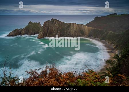 Playa del Silencio, Cudillero, Asturias, Espagne Banque D'Images