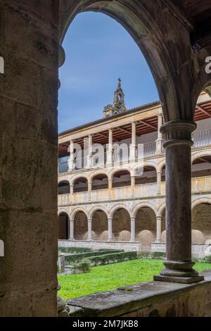 Monastère cistercien de Santa Maria de Valdedios, Villaviciosa, Asturies, Espagne Banque D'Images