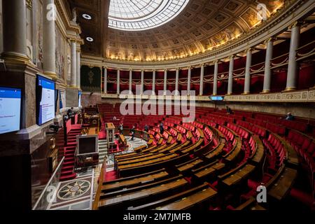 Vue générale - les députés arrivent dans l'hémicycle pour assister à la première session de l'année à l'Assemblée nationale, à Paris, France, 09 janvier 2023.photo de Blondt Eliot /ABACAPRESS.COM Banque D'Images