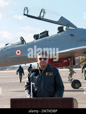 Omitama, Japon. 10th janvier 2023. Le GP de la force aérienne indienne, le capitaine Rohit Kapil, parle mardi, à 10 janvier 2023, de celony pour la force aérienne indienne à la base aérienne d'Hyakuri, dans la préfecture d'Ibaraki, au Japon. Photo par Keizo Mori/UPI crédit: UPI/Alay Live News Banque D'Images