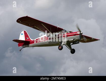 Auster J5G/A2 Autocar part de Lashenden Headcorn aérodrome de Kent Angleterre Banque D'Images