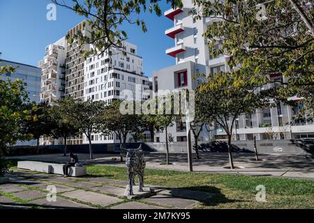 District d'Arenc à Marseille (sud-est de la France): jardin des conférences des archives et bâtiments, parc habité du développement urbain z Banque D'Images