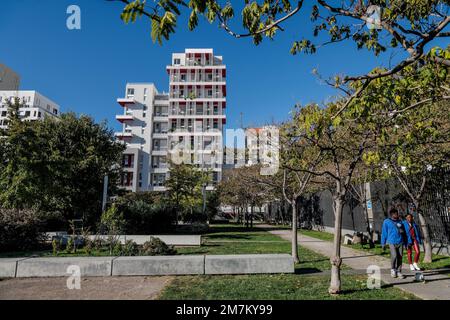 District d'Arenc à Marseille (sud-est de la France): jardin des conférences des archives et bâtiments, parc habité du développement urbain z Banque D'Images