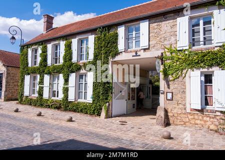 Barbizon (région de Paris): Musée départemental de l'Ecole de Barbizon, Òmusee départemental des Peintres de BarbizonÓ dans l'ancienne auberge Òauberge GanneÓ Banque D'Images