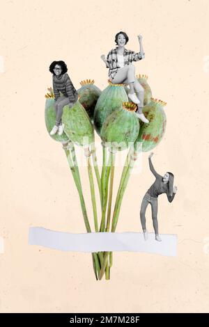 Image de collage vertical de trois mini-noir blanc couleurs les filles s'assoient énorme plante de pavot de papaver isolée sur fond créatif