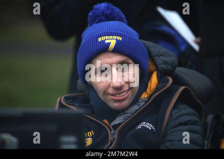 L'ancien joueur de rugby Rob Burrow pendant les courses de l'après-midi de Sky Bet à l'hippodrome de Doncaster. Date de la photo: Mardi 10 janvier 2023. Banque D'Images