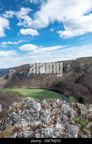 Europe, Allemagne, Sud de l'Allemagne, Bade-Wurtemberg, vallée du Danube, Sigmaringen, Beuron, vue d'Eichfelsen sur la vallée du Danube Banque D'Images