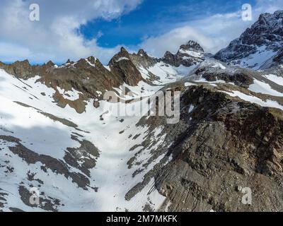 Europe, Autriche, Tyrol, Alpes, Alpes orientales, Alpes de l'Ötztal, Pitztal, vue sur le paysage de montagne autour de la Verpeilspitze dans la crête de Kaunergrat Banque D'Images