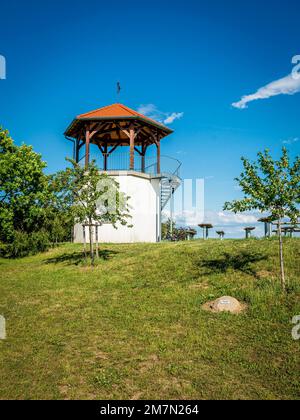 Königstuhl près de Lörzweiler / Rheinhessen, à ce lieu, le Salian Konrad l'ancien a été élu empereur lors d'une rencontre des princes de l'empire en 1024. Banque D'Images