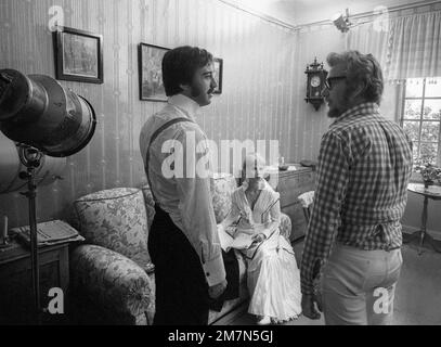 BIBI ANDERSSON et Thommy Berggren pendant de Miss julie pour le théâtre de télévision suédois obtenir les instructions du réalisateur Keve Hjelm Banque D'Images