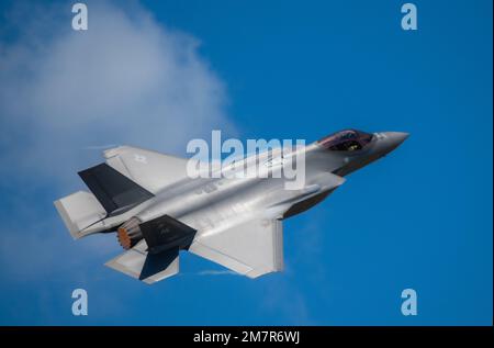 Un F-35A Lightning II affecté à la 419th Fighter Wing, à la base aérienne de Hill, dans l'Utah, prend son départ du Air Dominance Centre pendant l'Sentry Savannah sur 11 mai 2022. Sentry Savannah est le plus grand exercice de combat aérien conjoint de la Garde nationale aérienne pour les combattants de quatrième et cinquième générations, qui teste les capacités de nos combattants dans un environnement simulé et forme la prochaine génération de pilotes de chasse pour le combat de demain. Banque D'Images