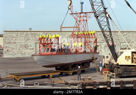 Vue des supports de caméra installés sur un bateau septa Mark 35 pour le tournage des opérations de missiles Vandal. Base: Port Hueneme État: Californie (CA) pays: Etats-Unis d'Amérique (USA) Banque D'Images