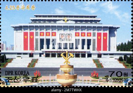 2016 Timbre de la Corée du Nord. Le Congrès de 7th du Parti des travailleurs de Corée. 25 avril Maison de la culture bâtiment de théâtre Banque D'Images