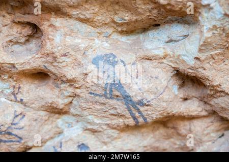 Peintures rupestres d'Abracs de l'Ermita, le plus important complexe d'art rupestre espagnol Levantine de Catalogne, 8000 ans, Ulldecona, Catalogne, Espagne Banque D'Images