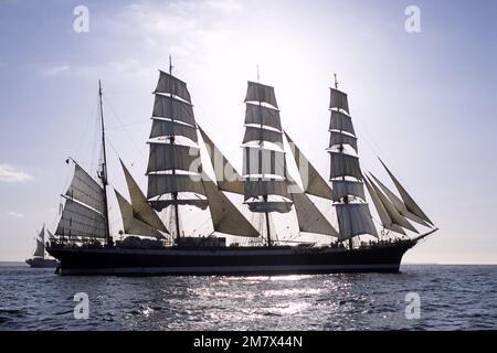 Grand navire russe Sedov, départ de la course de Stavanger, 2004 Banque D'Images