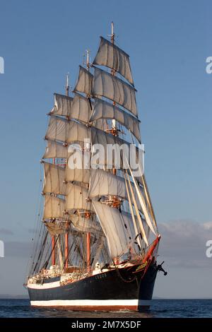 Grand navire russe Sedov, départ de la course de Falmouth, 2008 Banque D'Images