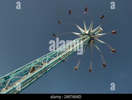 Le Star Flyer de 60 mètres, un tour au parc d'attraction Wunderground The Southbank Centre à Londres Banque D'Images