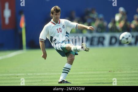 Photo Originale Signée Nasko Sirakov - Footballeur Bulgare, Collection Sport