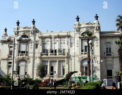 Le Caire, l'Egypte, 10 janvier 2023: Le palais Zafaran de Saffron, un palais royal égyptien construit en 1870, le traité anglo-égyptien de 1936 a été signé et 19 Banque D'Images