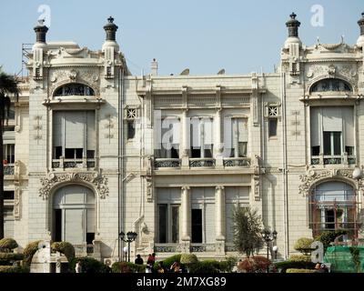 Le Caire, l'Egypte, 10 janvier 2023: Le palais Zafaran de Saffron, un palais royal égyptien construit en 1870, le traité anglo-égyptien de 1936 a été signé et 19 Banque D'Images