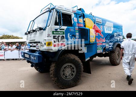 Kamaz T4 Dakar Rally Truck conduit par Ayrat Mardeev au Goodwood Festival of Speed 2016, Royaume-Uni. Camion de course Kamaz Master Team Banque D'Images