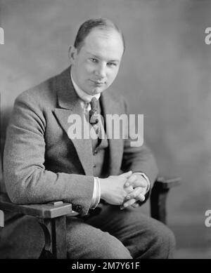 Photo vintage vers 1912 du pionnier de l'aviation et concepteur d'avions néerlandais Anton Herman Gerard 'Anthony' Fokker. Il a conçu l'inFAMOUS Fokker Eindecker, DR1 avions de combat Triplane et Fokker DVII pour l'aviation allemande pendant la première Guerre mondiale Banque D'Images