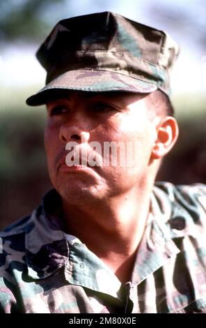 LE sergent D'ÉTAT-MAJOR George Castro, membre de la Marine Barracks, Force de défense terrestre. Base : Station navale, Baie de Guantanamo pays : Cuba (CUB) Banque D'Images