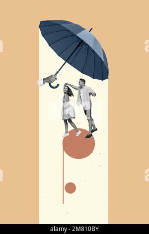 Image de collage vertical de la protection de parapluie de support de bras protègent deux mini-personnes gamma noir blanc dansant isolé sur le fond de dessin