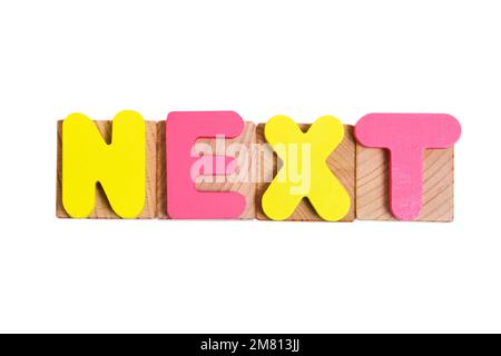Le mot suivant est composé de lettres multicolores sur fond jaune Banque D'Images