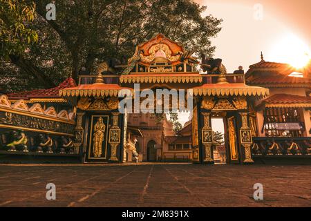 Temple du Bouddha Kandeviharaya Sri Lanka Banque D'Images