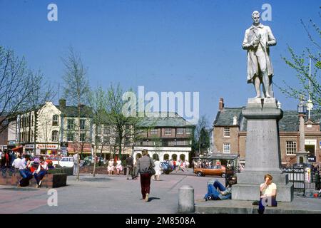 Statue de James Steel sur la place du marché en 1984, Carlisle, Cumbria Banque D'Images