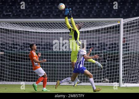 11 janvier 2023: Le gardien de but DU FC Millonarios ALVARO MONTERO (31) atteint pour dévier le ballon pendant le match de soccer amical de Hertha BSC vs Millonarios FC au stade Osceola Heritage Park à Kissimmee, FL sur 11 janvier 2023. (Credit image: © Cory Knowlton/ZUMA Press Wire) USAGE ÉDITORIAL SEULEMENT! Non destiné À un usage commercial ! Banque D'Images