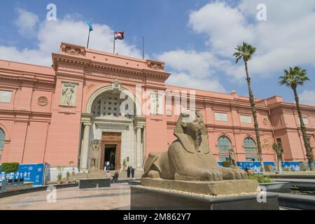 Haupteingang, Musée Ägittisches, El-Tahrir Platz, Kairo, Ägitten Banque D'Images