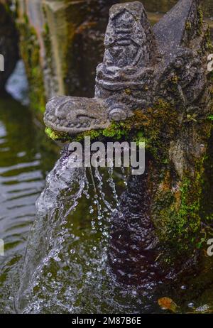 sculpture fontaine de dragon Banque D'Images