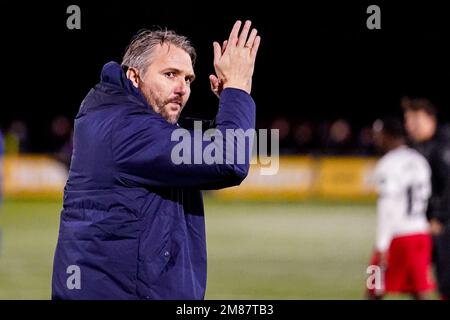 VEGHEL, PAYS-BAS - JANVIER 12 : entraîneur en chef Michael Silberbauer du FC Utrecht célébrant la victoire lors de la coupe KNVB néerlandaise du TOTO Round 2 match entre Blauw Geel '38 et le FC Utrecht au parc de sport Prins Willem Alexander sur 12 janvier 2023 à Veghel, pays-Bas (photo de Joris Verwijst/Orange Pictures) Banque D'Images