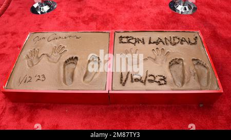 Hollywood, Californie sur 12 janvier 2023. Les empreintes de main et de pied de James Cameron et de Jon Landau à la cérémonie des empreintes de main et de pied de James Cameron et de Jon Landau sur la piste du TCL Chinese Theatre à Hollywood, CA sur 12 janvier 2023. © Lisa OConnor / AFF-USA.com Banque D'Images