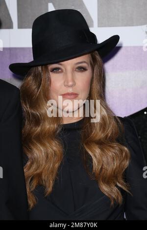 Lisa Marie Presley la fille d'Elvis et de Priscilla Presley a été transportée d'urgence à l'hôpital après avoir subi un arrêt cardiaque à la maison à Calabasa, ca. Sur 12 janvier 2023. 5 juin 2013 Nashville, TN Lisa Marie Presley 2013 CMT Music Awards au Bridgestone Arena © Curtis Hilbun / AFF-USA.COM Banque D'Images