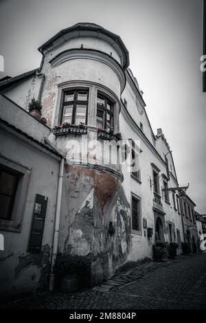 Un plan vertical d'un ancien bâtiment dans la région de Wachau, en Autriche Banque D'Images