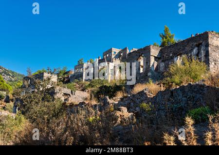 L'ancienne ville fantôme grecque de Kayakoy près de Fethiye en Turquie Banque D'Images