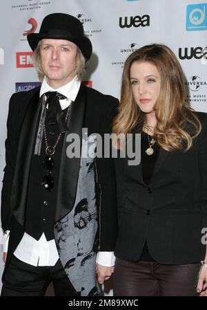 Michael Lockwood, Lisa Marie Presley 061Event dans Hollywood Life - Californie, Red Carpet Event, Etats-Unis, film Industry, célébrités, Photographie, BEST of, Arts Culture et divertissement, Topix célébrités mode, Best of, Hollywood Life, événement à Hollywood Life - Californie, célébrités du cinéma, célébrités de la télévision, célébrités de la musique, Topix, BEST of, Arts Culture et divertissement, Photographie, enquête tsuni@Gamma-USA.com , crédit Tsuni / USA, recevant une étoile sur le Hollywood Walk of Fame à Los Angeles, Lisa Marie Presley Ñ le seul enfant d'Elvis Presley Ñ est décédé jeudi après avoir été hospitalisé ea Banque D'Images