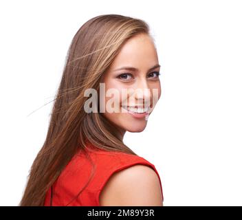 Sourire, beauté et portrait d'une femme isolée sur un fond blanc avec un état d'esprit positif. Visage d'une jeune femme modèle heureux en studio avec la peau Banque D'Images