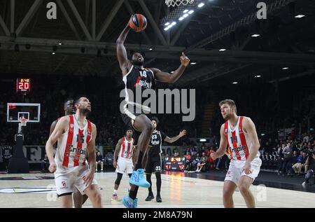 Bologne, Italie. 12th janvier 2023. Mouhammadou Jaiteh (Segafredo Virtus Bologna) pendant le match de championnat de basket-ball de l'Euroligue Segafredo Virtus Bologna vs. Olympiacos Pirée - Bologna, 12 janvier 2022 à l'arène de Segafredo crédit: Agence de photo indépendante/Alamy Live News Banque D'Images