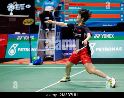 Kuala Lumpur, Malaisie. 13th janvier 2023. Chen Yufei de la Chine en action pendant le match unique des femmes quart-finales de la Petronas Malaysia Open 2023 contre Carolina Marin du Danemark à Axiata Arena. Chen You FEI, de Chine, a gagné avec des partitions; 21/21:18/19. Crédit : SOPA Images Limited/Alamy Live News Banque D'Images