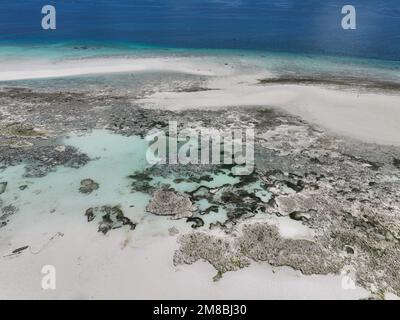 Zanzibar (Muyuni Beach sur la plus grande île de l'archipel de Zanzibar, Unguja, vue aérienne) Banque D'Images