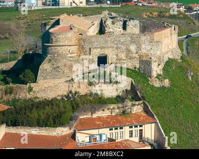 Vue aérienne du château normand de Souabe, Vibo Valentia, Calabre, Italie Banque D'Images