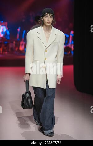 Milan, Italie. 13th janvier 2023. Milan, Milan Fashion week, automne hiver 2023/2024. Milan, mode pour hommes, automne hiver 2023/2024. Défilé de mode Gucci en photo: Crédit modèle: Agence de photo indépendante/Alamy Live News Banque D'Images
