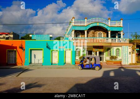 La vie quotidienne à El Cuyo, petite ville balnéaire, Yucatan côte Mexique Banque D'Images